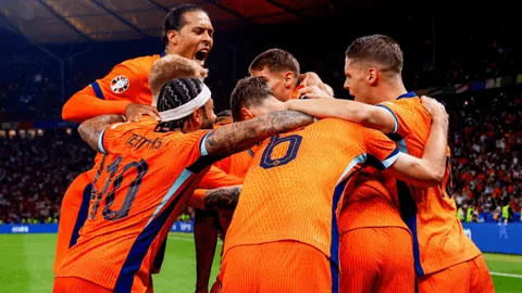 “库巴追波穆领衔勇士首发，11战全胜保持不败！”